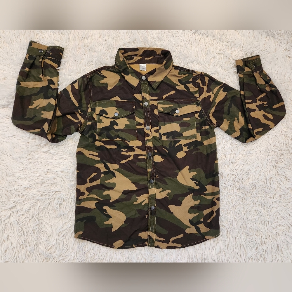 Camouflage Snap-Front Utility Shacket - Size Small (S)